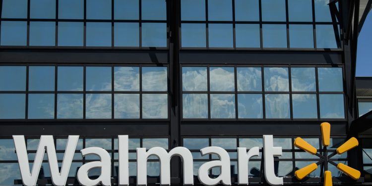 un-mare-lant-de-magazine-din-sua-retrage-temporar-armele-de-pe-rafturi