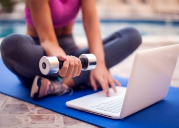 sport-in-sistem-„hibrid”.-friends-arena-tin-antrenamentele-afara-si-pe-zoom