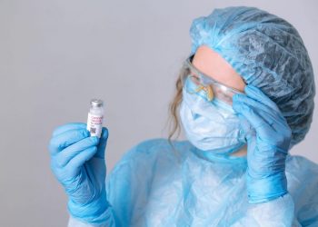cat-costa-o-doza-de-vaccin-covid-19,-produs-de-moderna,-in-contractul-semnat-cu-sua