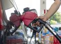 benzina-si-motorina-se-vor-scumpi-de-la-1-ianuarie.-cat-vei-plati-in-plus-la-fiecare-litru