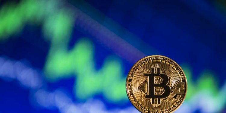 bitcoin-a-depasit-un-nou-prag-de-40000-de-dolari.-expert-in-criptomonede:-„este-un-hype-extraordinar”