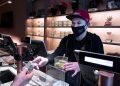 58%-dintre-turistii-care-viziteaza-amsterdam-vin-pentru-droguri.-ce-masuri-au-luat-oficialii-pentru-a-descuraja-consumul-de-substante-interzise