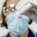 se-schimba-doza-de-vaccin-administrata.-valeriu-gheorghita:-„de-maine,-folosim-6-doze-din-fiecare-flacon”