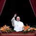 vaccinul-anti-covid-al-pfizer-a-ajuns-la-vatican.-presa-argentiniana:-papa-francisc-a-fost-vaccinat