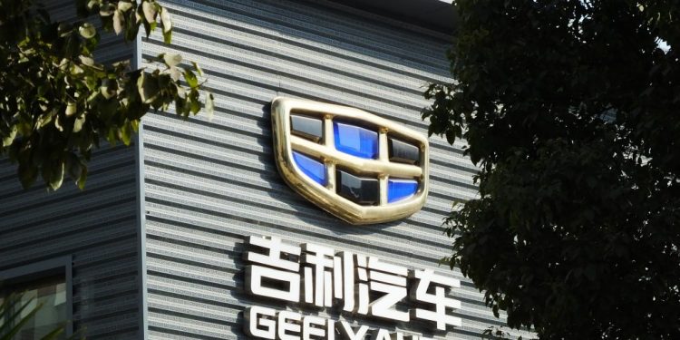un-nou-jucator-pe-piata-masinilor-electrice:-geely,-compania-care-detine-volvo,-va-produce-masini-electrice-alaturi-de-o-companie-din-taiwan