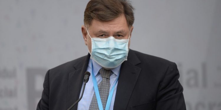 alexandru-rafila:-vaccinarea-profesorilor-va-intarzia.-care-este-motivul