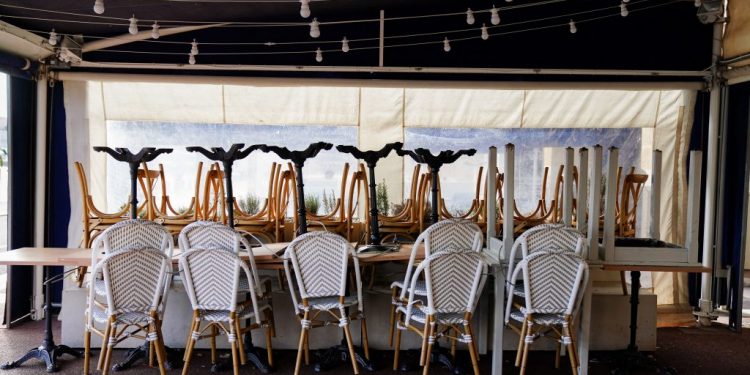 antreprenorii-din-horeca-nu-stiu-cand-vor-recupera-din-pierderi:-„nu-cred-ca-ne-revenim-in-2021”
