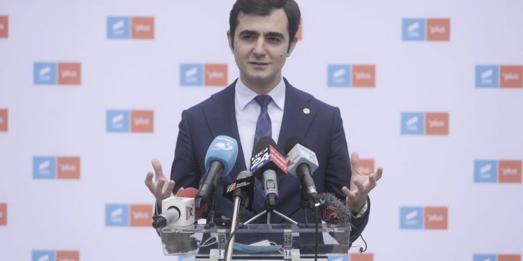 ministrul-economiei,-despre-site-ul-de-comert-exterior-al-romaniei:-„efectiv-si-au-batut-joc!”.-cum-arata-„portalul”