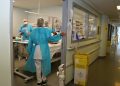 franta-a-inregistrat-peste-27000-de-cazuri-noi-in-ultimele-24-de-ore.-medic-roman-stabilit-in-franta:-„pare-ca-traim-un-al-treilea-val”