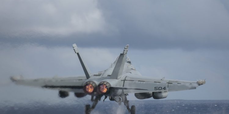 china-a-trimis-avioane-in-zona-de-aparare-aeriana-a-taiwanului.-cresc-tensiunile-intre-beijing-si-washington