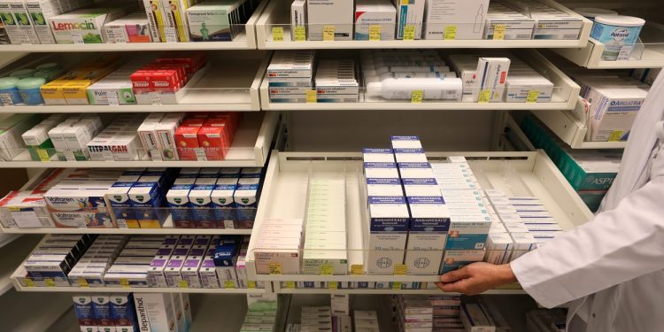 cand-va-incepe-vaccinarea-si-testarea-in-farmacii?-radu-ganescu:-„sunt-un-actor-important-in-sanatate”