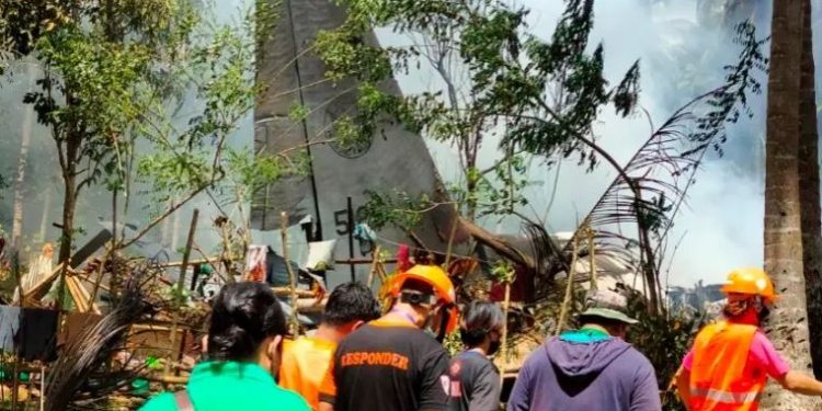 un-avion-cu-92-de-persoane-la-bord-s-a-prabusit-in-sudul-filipinelor.-cel-putin-45-de-morti