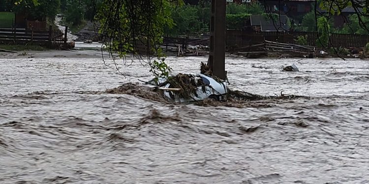 bilantul-inundatiilor:-80-de-localitati-afectate.-citu:-autoritatile-sa-cantareasca-bine-cand-spun-ca-totul-este-sub-control