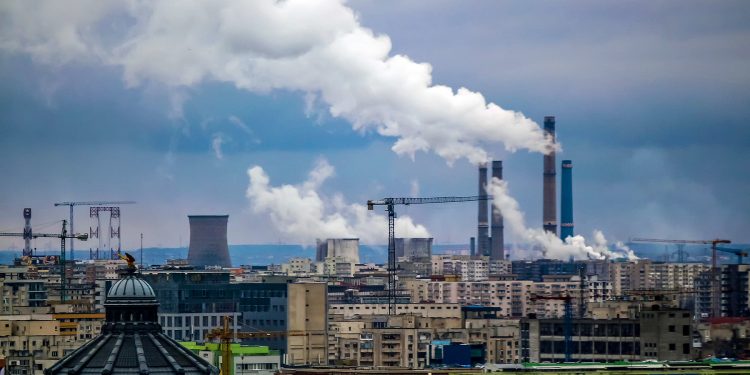 topul-judetelor-cu-cel-mai-poluat-aer-din-romania-si-unde-se-respira-aerul-cel-mai-curat
