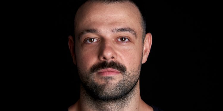 bobi-pricop:-teatrul,-un-spatiu-al-intalnirii-si-al-emotiilor-impartasite