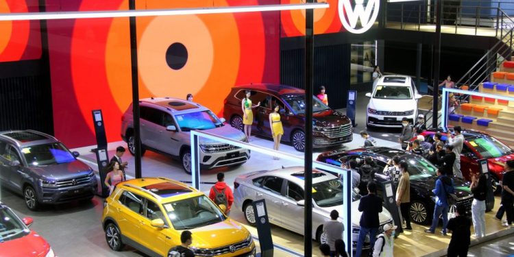 record-negativ-in-vanzarile-auto-din-europa-din-cauza-crizei-de-cipuri