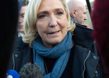 le-pen-promite-ca-franta-va-iesi-din-nato-si-va-forma-o-„coalitie-a-statelor-europene”-daca-va-castiga-alegerile-prezidentiale