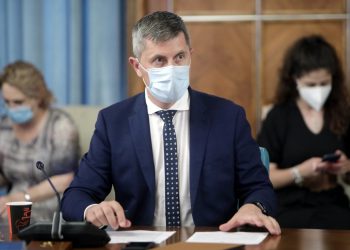 usr-si-aur-ataca-modificarea-regulamentului-camerei-deputatilor