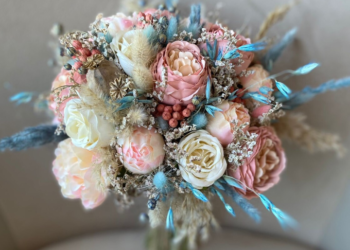 Peonya Flowers: Eleganță Durabilă cu Flori Artificiale și Uscate