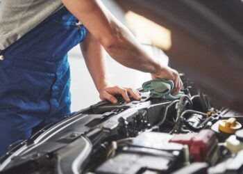 De ce echipamente ai nevoie pentru a-ți transforma garajul într-un service auto