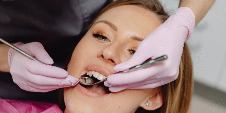 Când poate fi salvat un dinte? Rolul endodonției moderne și al microscopului dentar